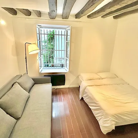 Cozy Near Marais On Rue Trousseau Bed & Breakfast