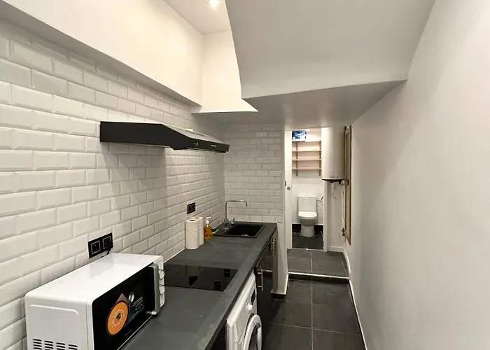 Cozy Near Bastille & Marais 2*